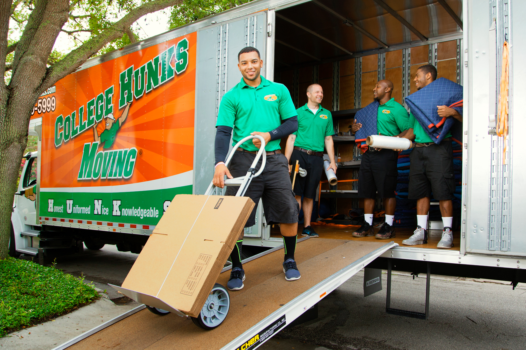 30 ‘AI-Proof’ Jobs Coming to Danbury as College HUNKS Expands Services into New York Markets
